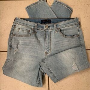 Aeropostale light wash, skinny  distressed jeans